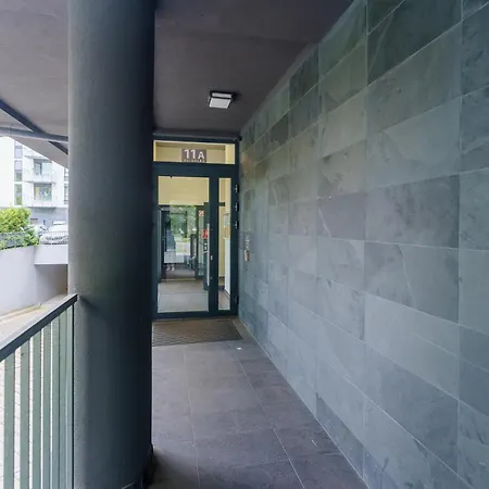 アパート Solna 11a/404