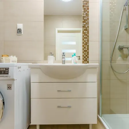 Solna 11a/404 アパート *